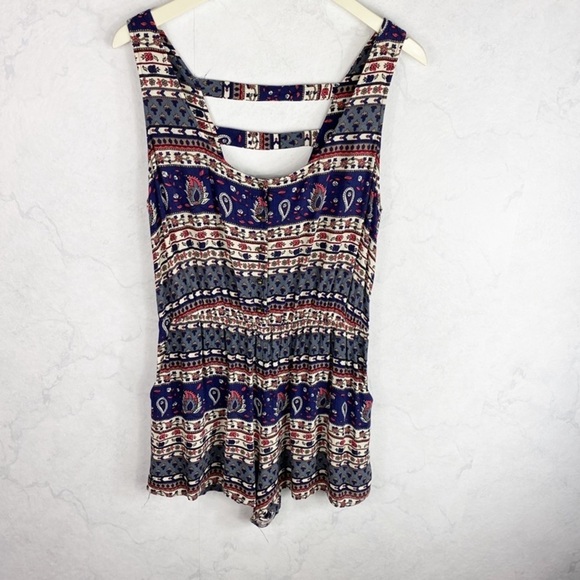 [F21] Paisley Printed Romper - Picture 1 of 3